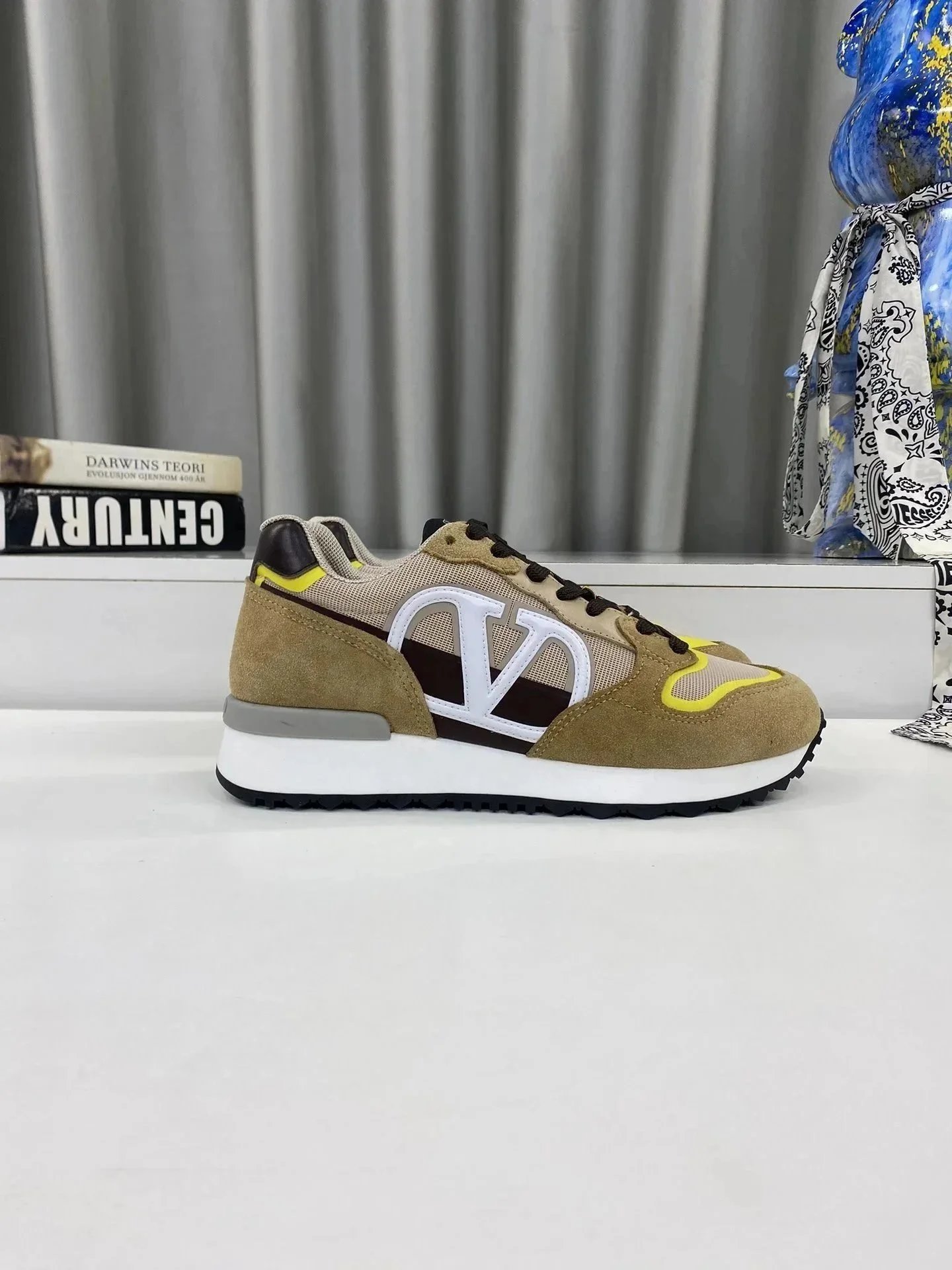Valentino VLOGO Sneakers Brown White Yellow