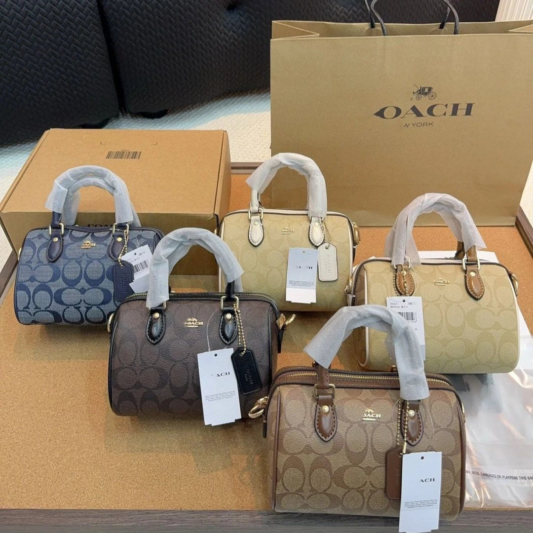 COACH Signature Mini Bag Handbags Women's Fashion Crossbody Bags
