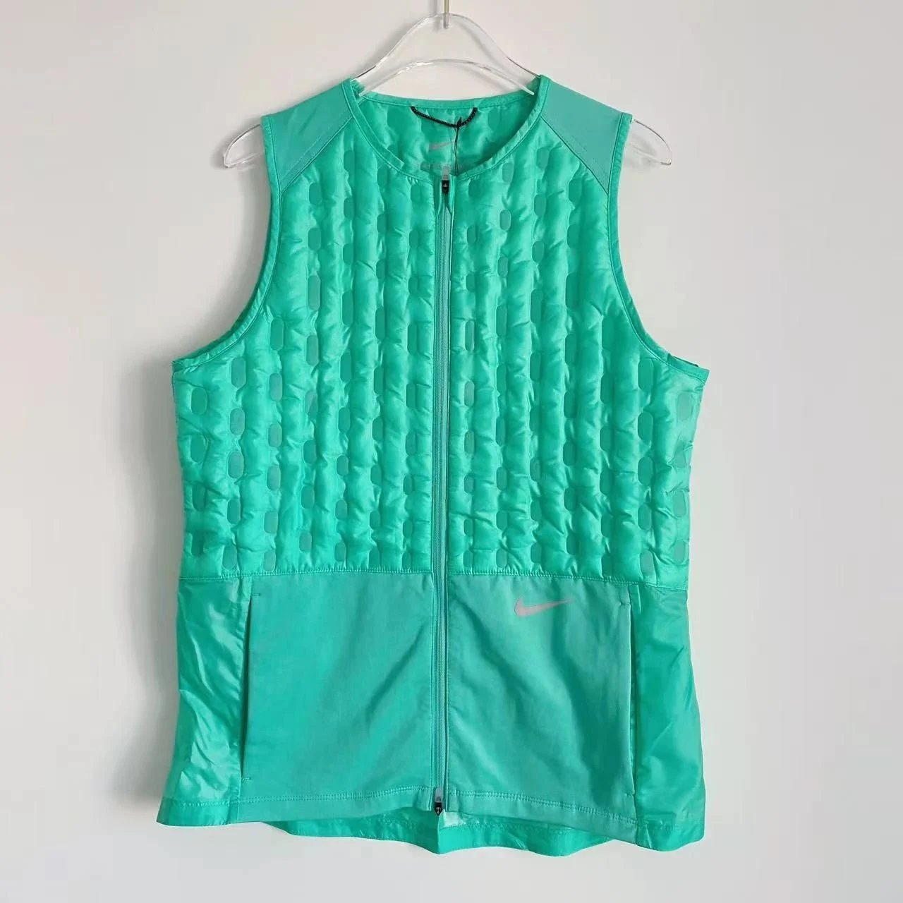 Nike Women's Green Quilted Sleeveless Vest