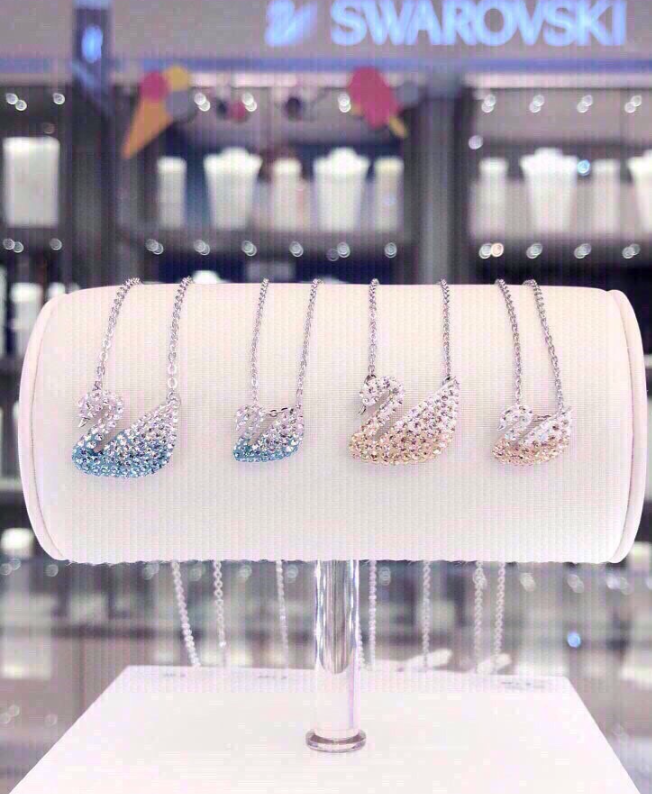 Swarovski Crystal Swan Pendant Necklaces Elegant Jewelry Gift