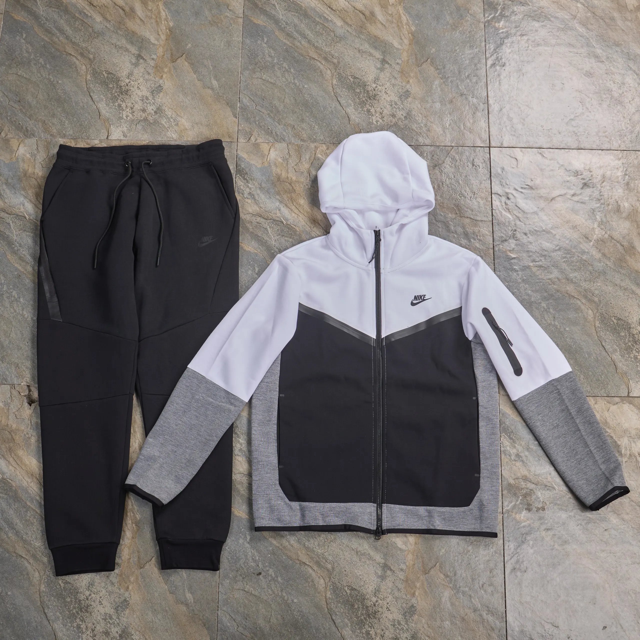 Nike Sportswear Tech Fleece Hoodie and Pants Set