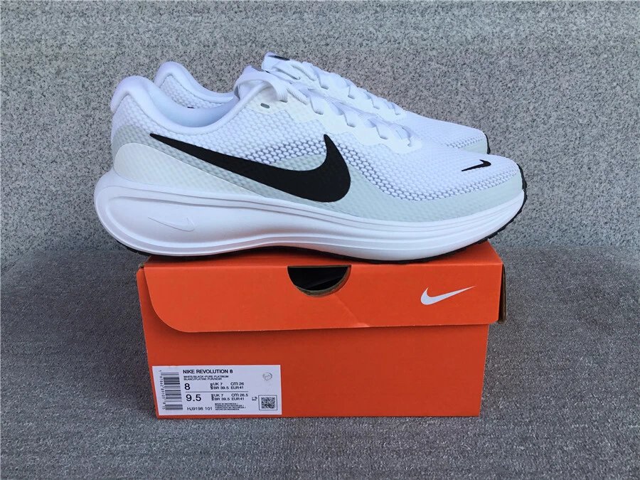 Nike Revolution 8 Running Shoes White Black