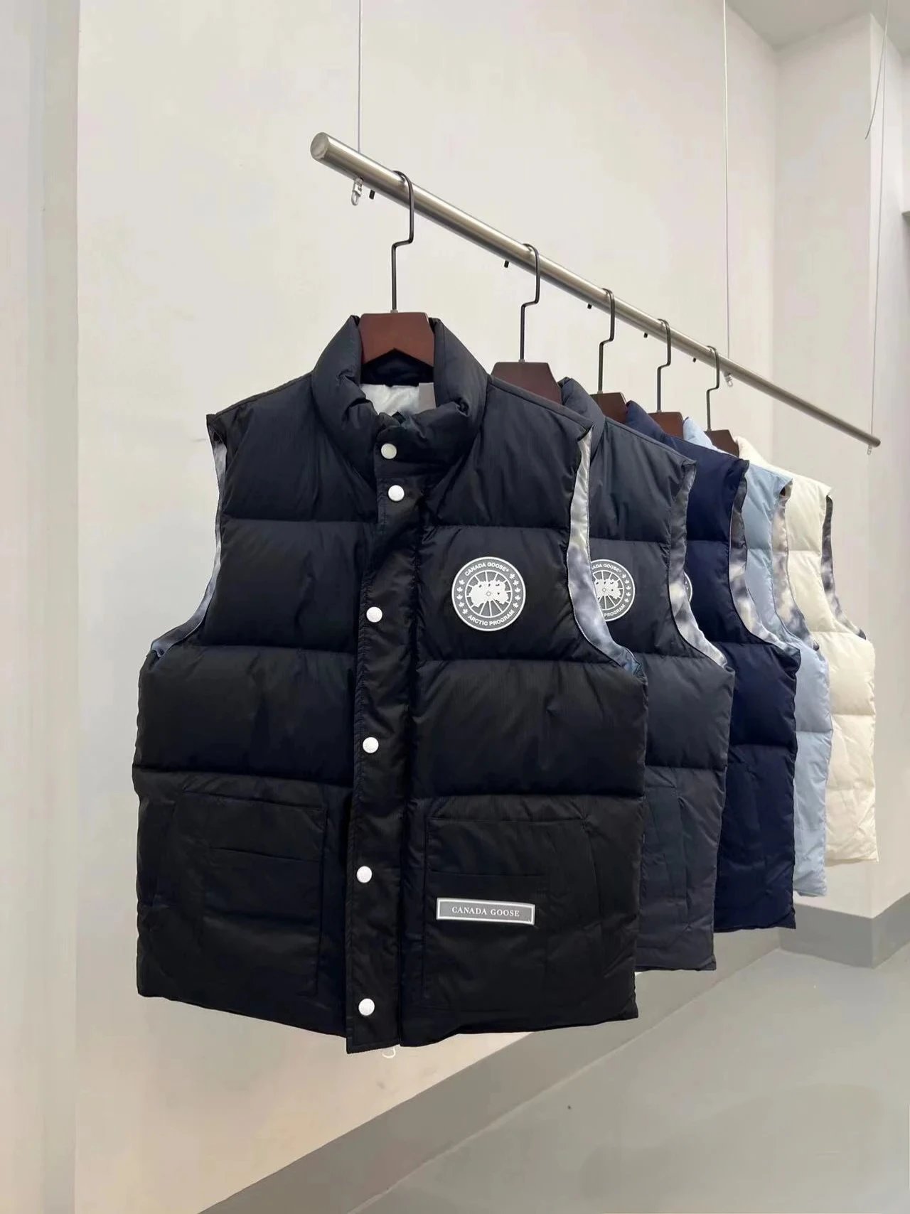 Canada Goose Men's Down Vest Winter Warm Puffer Sleeveless Jacket