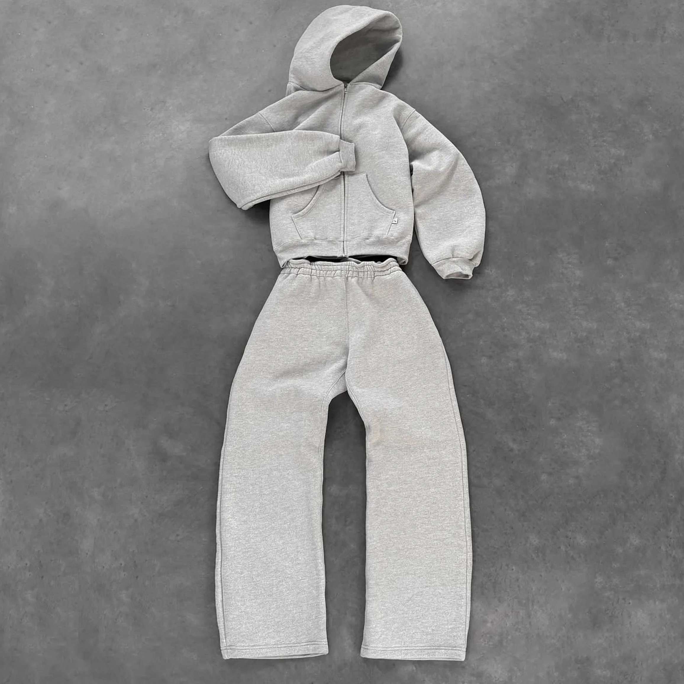 Gray Hoodie and Sweatpants Set for Comfortable Casual Wear