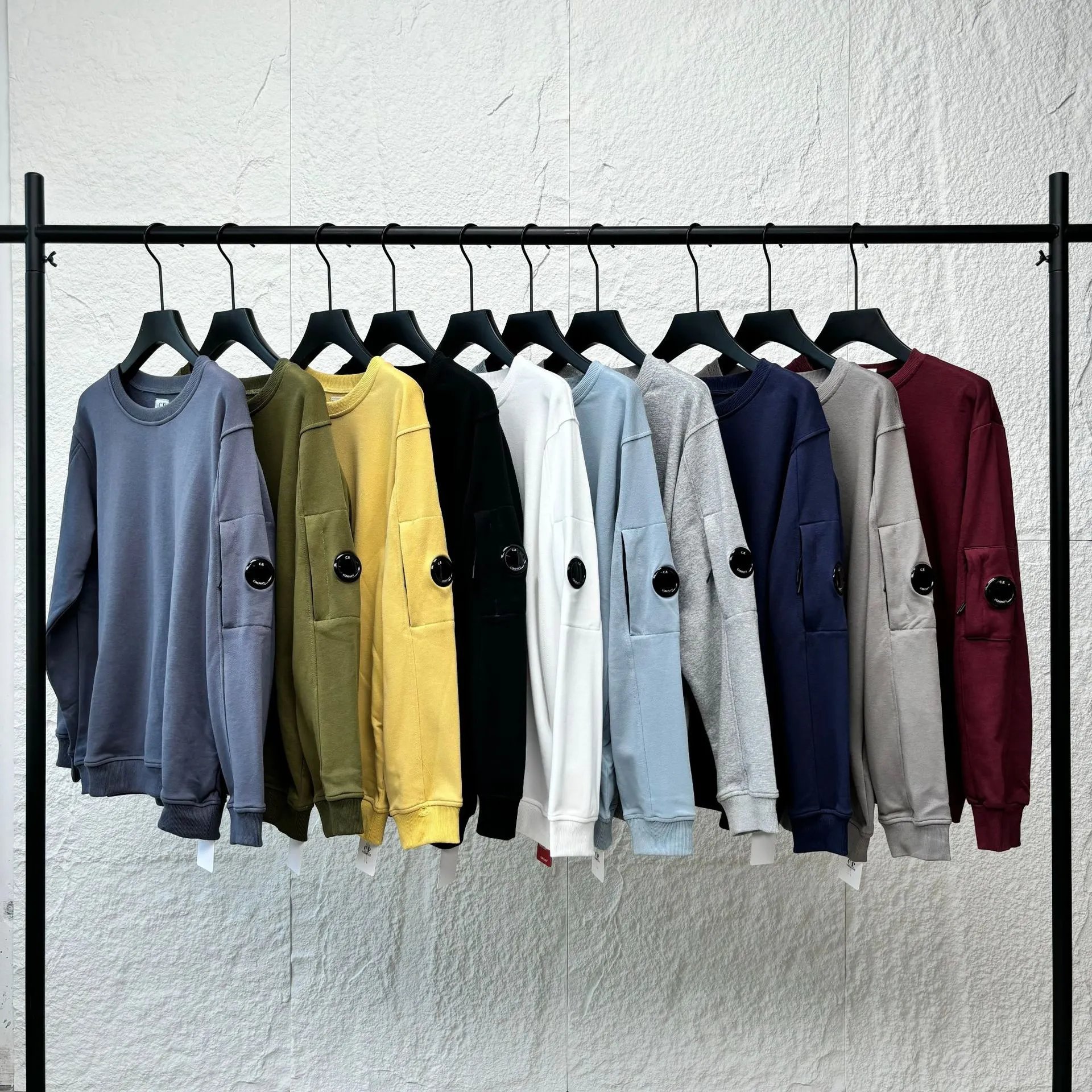 Minimalist Pocket Sweatshirt Long Sleeve Casual Crewneck Sweater