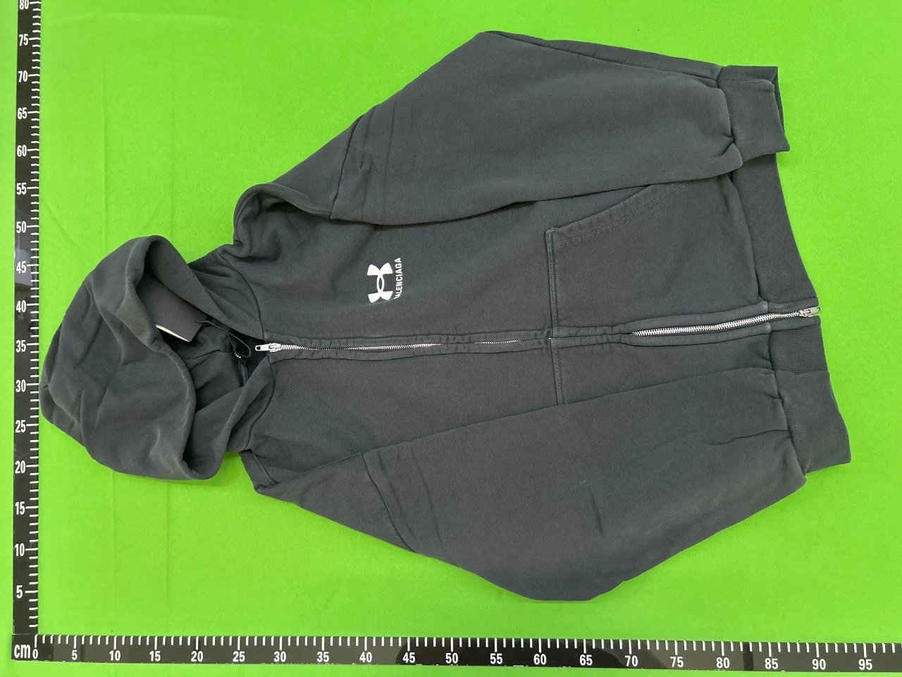 Under Armour Hoodie Sweatshirt Men's Gray Zip-Up Hooded Jacket