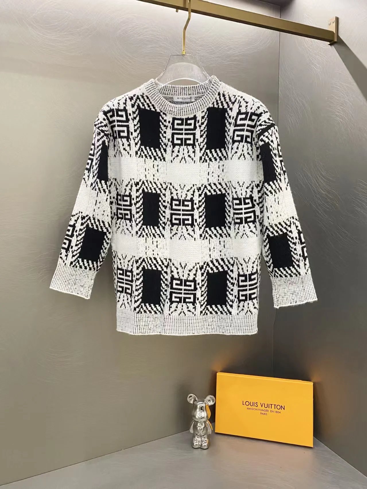 Givenchy Monogram Pattern Knit Sweater White Black