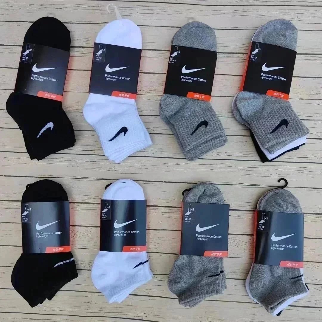 Nike Performance Cotton Lightweight Ankle Socks for Men and Women