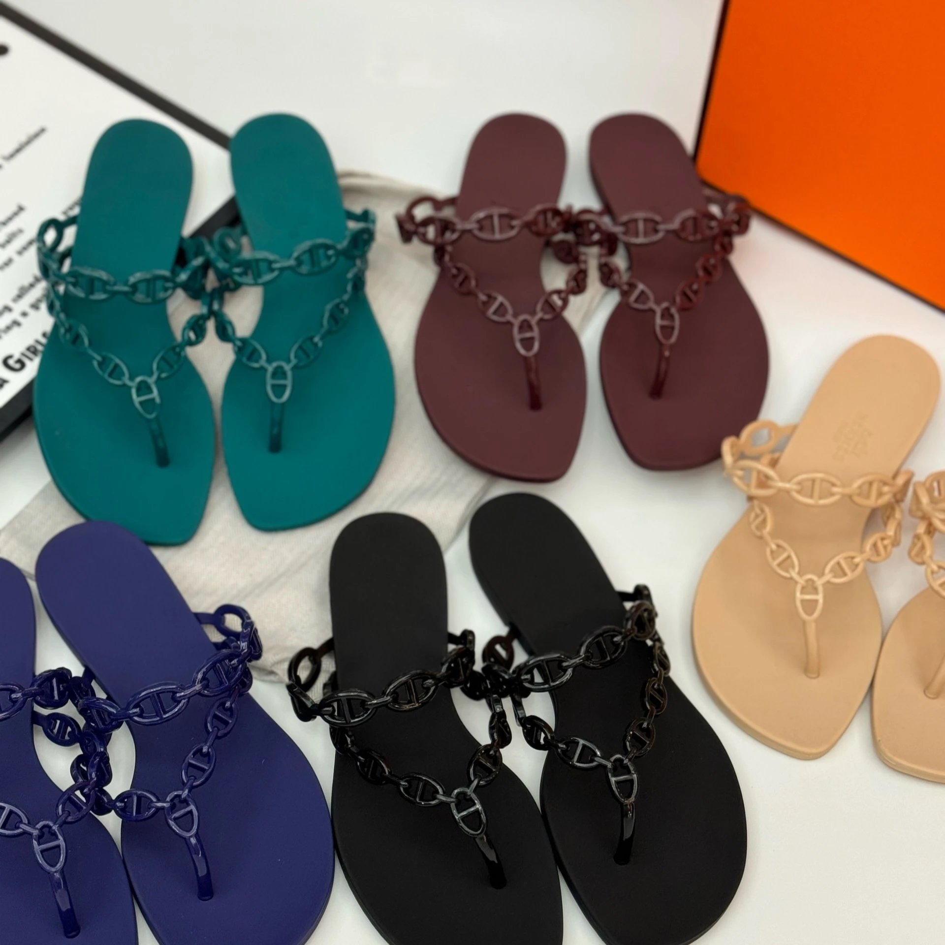 Hermès Chain Link Sandals Women's Flat Thong Slippers