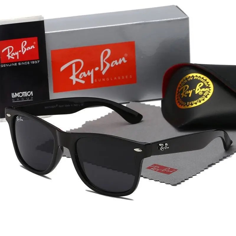 Ray-Ban Wayfarer Classic Sunglasses Black