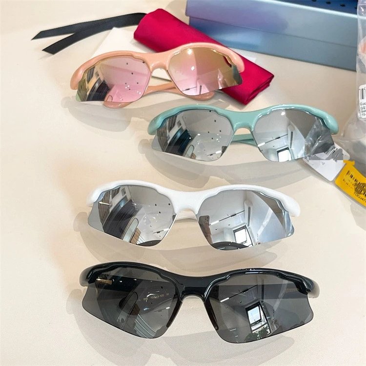 Gucci GG1294S sporty wrap sunglasses Multicolor