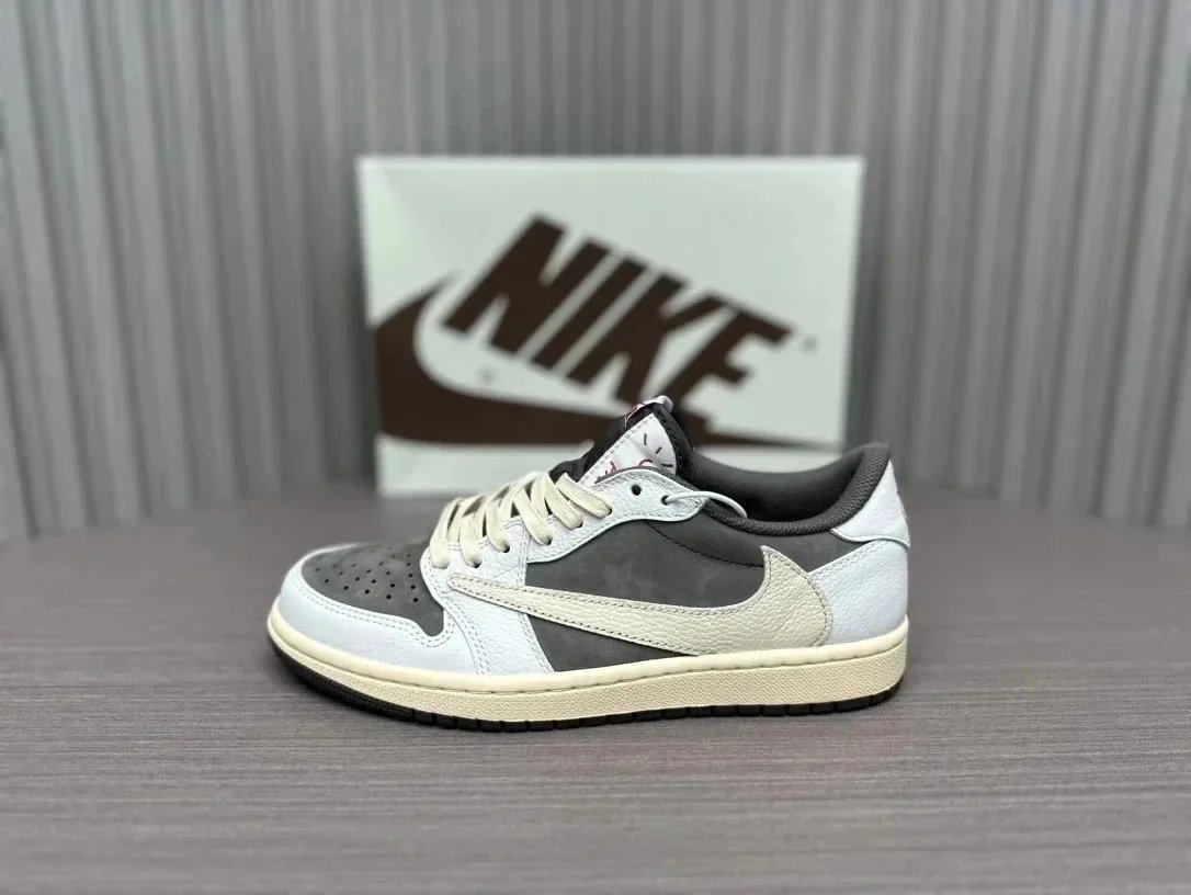 Nike Air Jordan 1 Low Travis Scott Reverse Mocha Chunky Sneakers Brown and White
