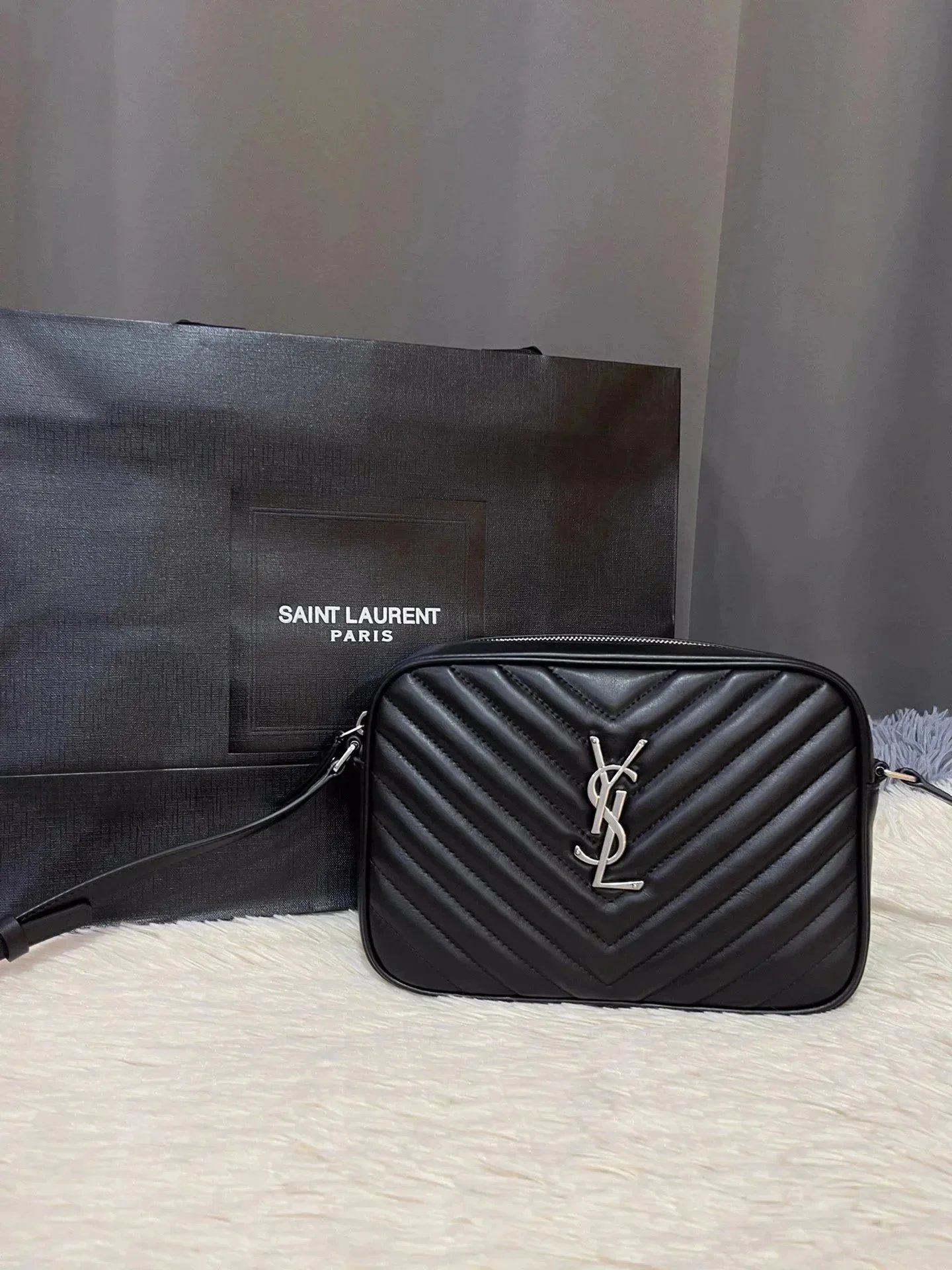 Saint Laurent YSL Lou Camera Bag Quilted Leather Crossbody Bag Black