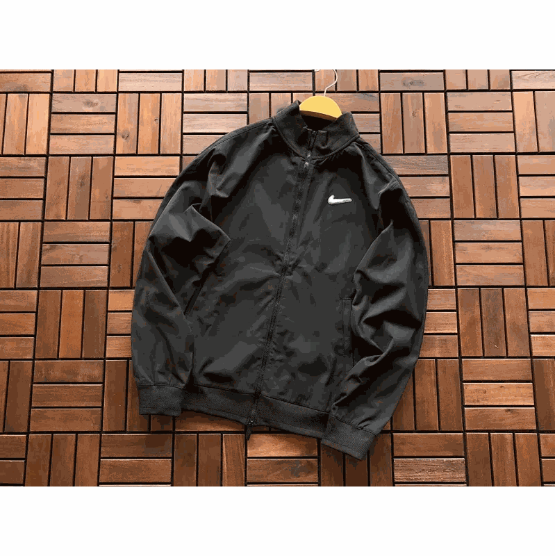 Nike Windrunner Lightweight Sporty Jacket Black