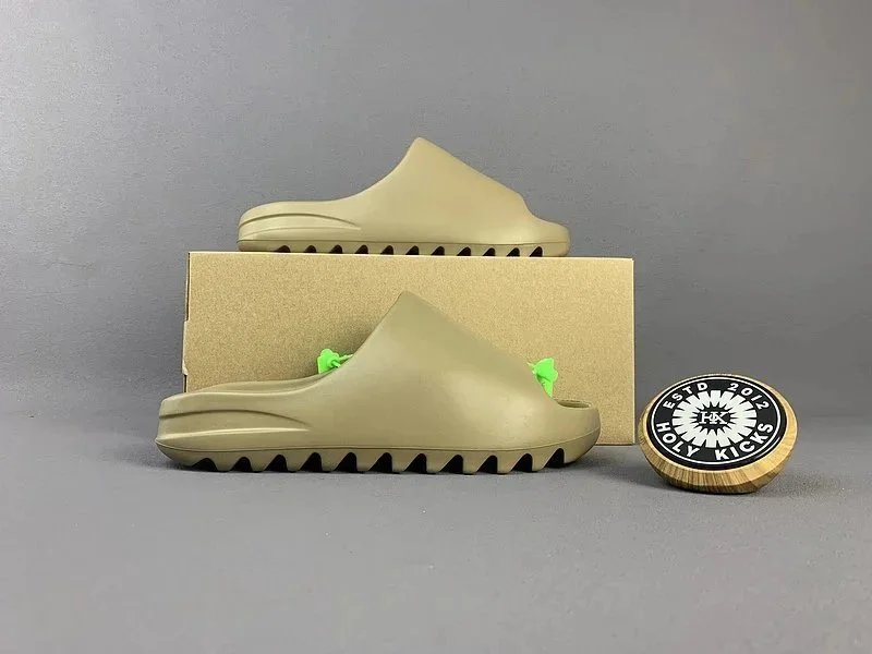 Adidas Yeezy Slide comfy casual Slides Brown