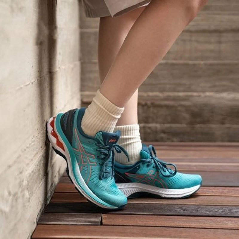 Asics Gel-Kayano 29 Chunky Running Shoes Blue