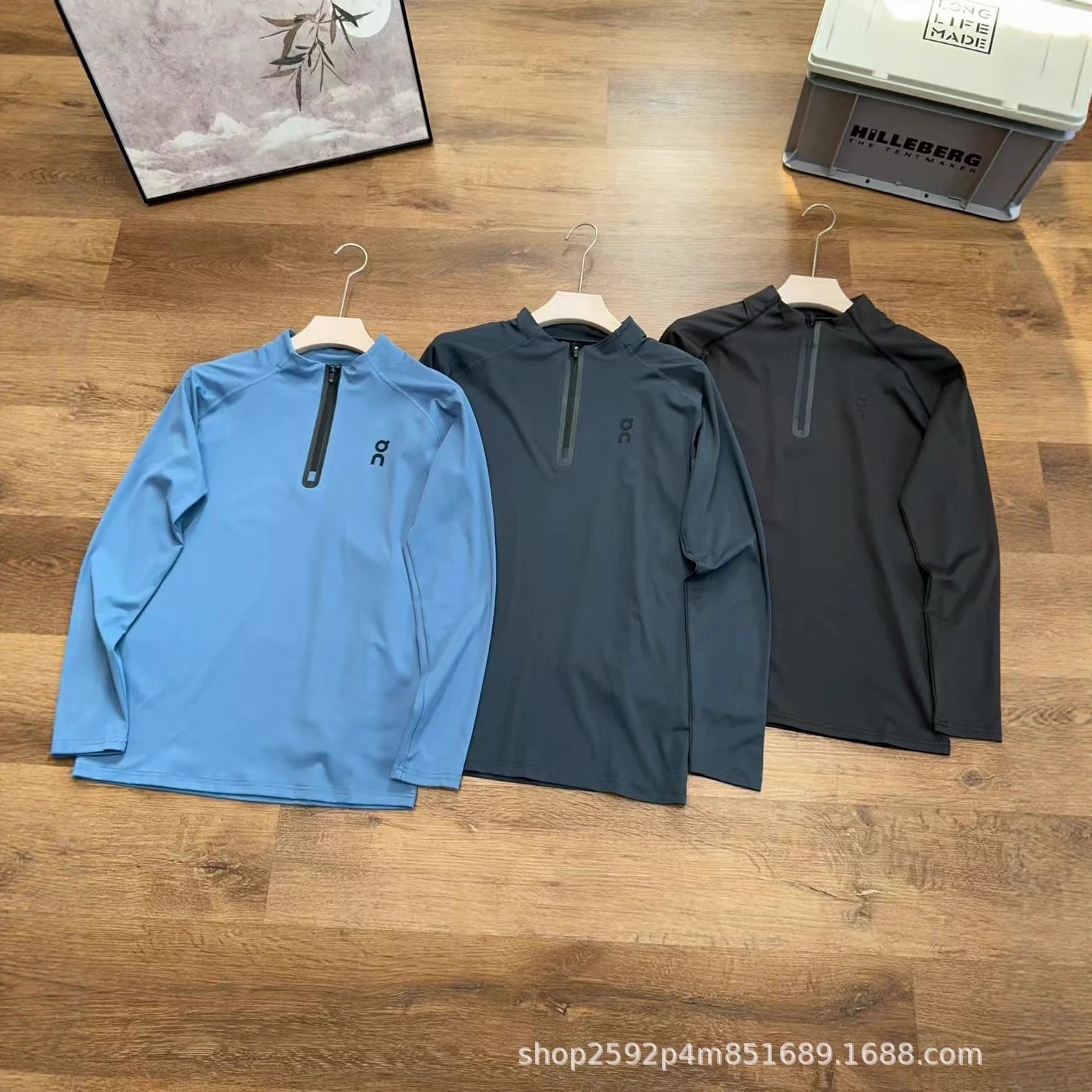 On Running On Performance Quarter-Zip Athletic Long Sleeve Shirt Multicolor