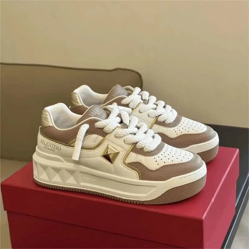 Valentino One Stud chunky platform Sneakers White and Beige
