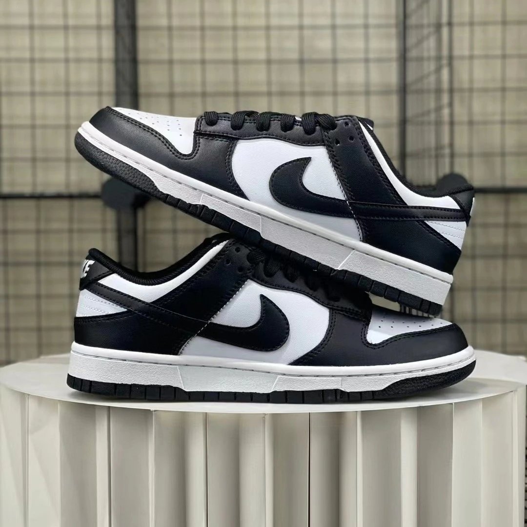 Nike Dunk Low Retro casual Sneakers Black and White