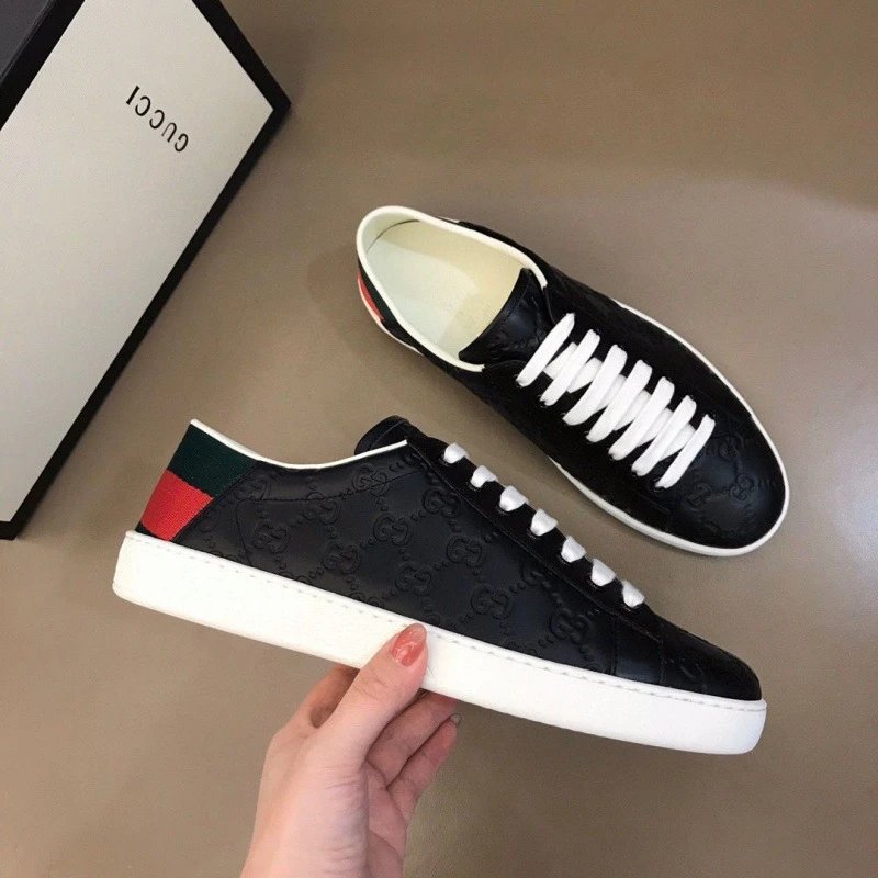 Gucci Ace low top leather sneakers Black