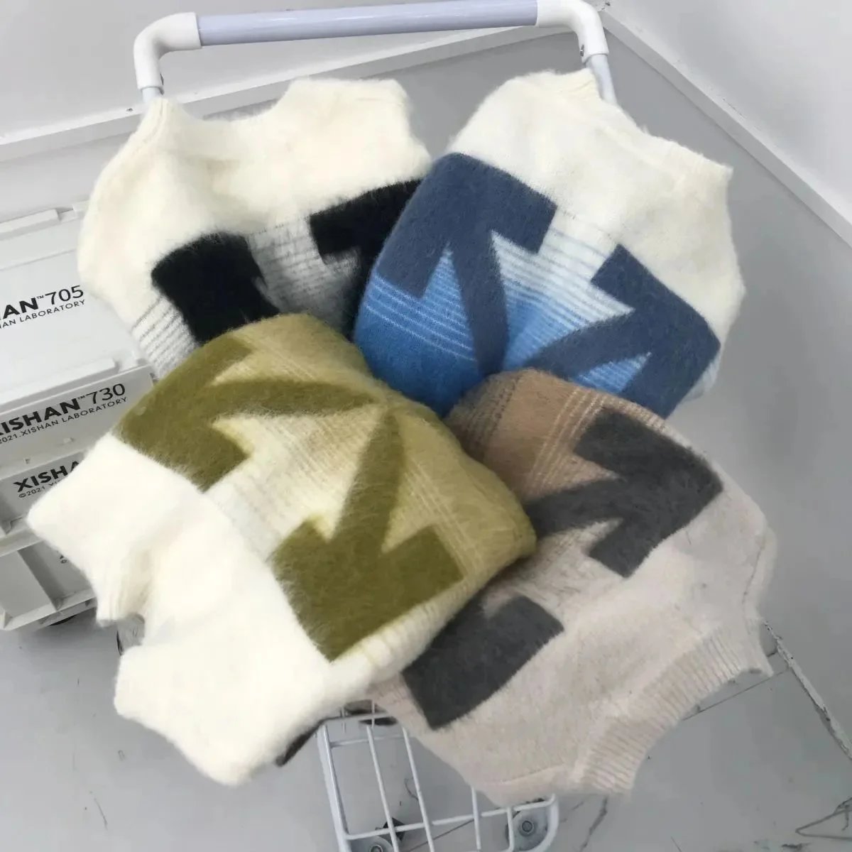 Off-White Arrow Intarsia Mohair Sweater Fuzzy Knitwear Multicolor