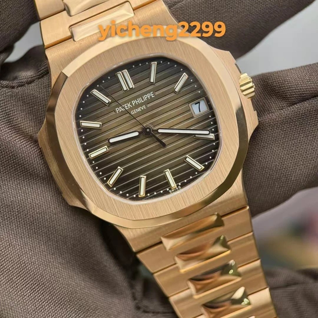Patek Philippe Nautilus 5711/1R Luxury Watch Gold