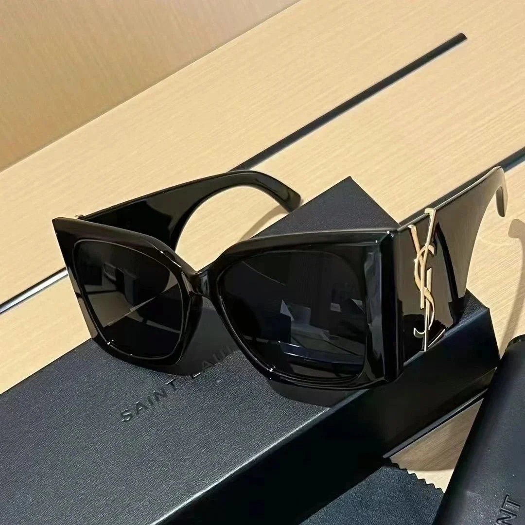 Saint Laurent YSL SL 462 Oversized Sunglasses Black