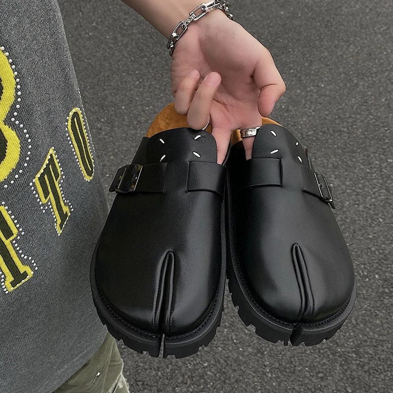 Maison Margiela Tabi Chunky Leather Clogs Black