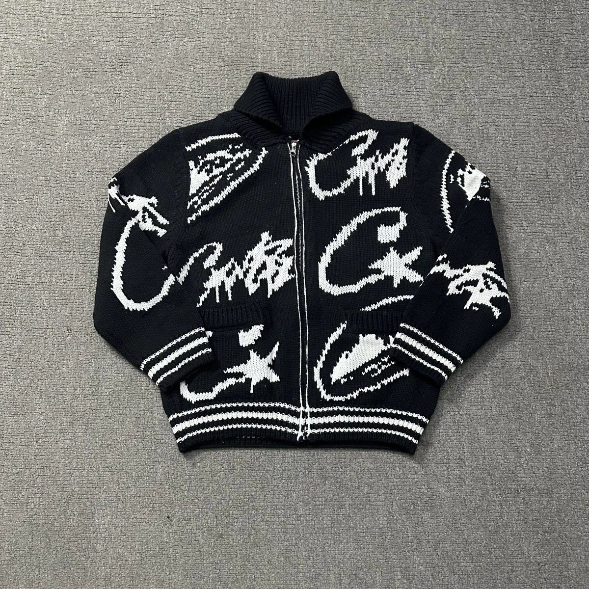 Design Graffiti Knit Zip-Up Sweater Black