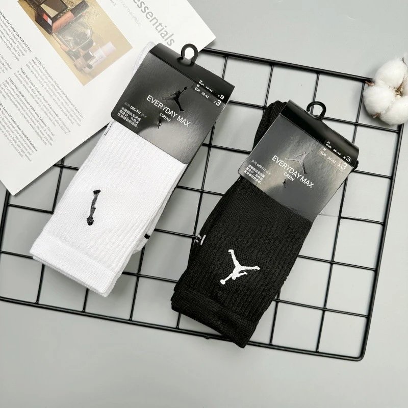 Jordan Everyday Max Crew Athletic Socks Black and White