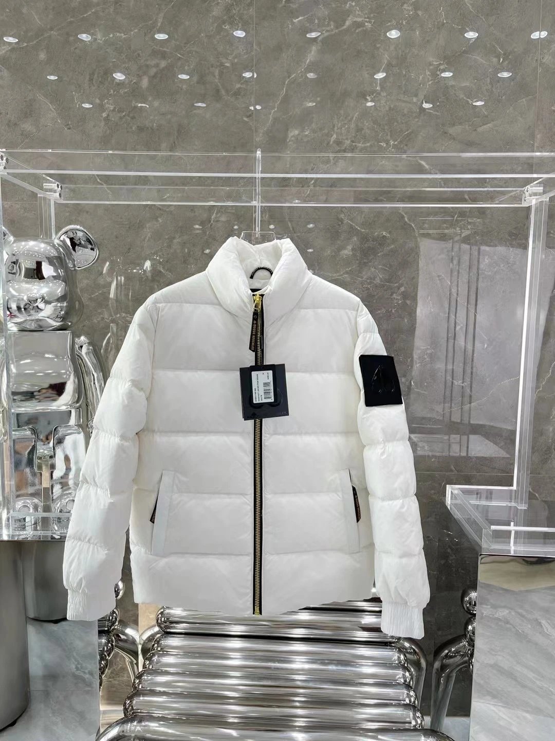 Moose Knuckles Stirling Puffer Jacket White